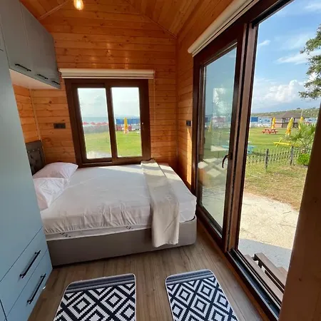 Tiny House Yazlik Ev Mavi Beyaz Icinde Ferienhaus *